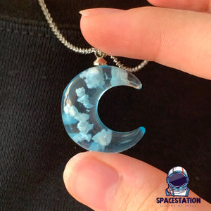 cloud moon shape necklace